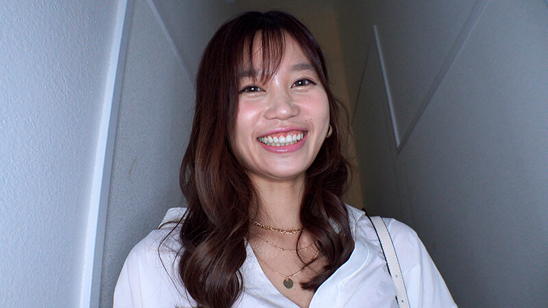『人妻』 THE ドキュメント 本能丸出しでする絶頂SEX 笑顔が可愛...