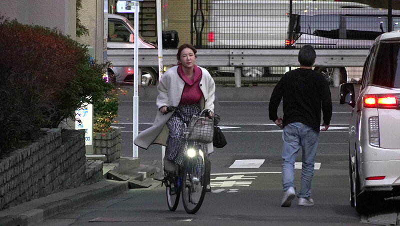 『人妻』 ゆい ママチャリ人妻の貪欲ママ活SEX 波多野結衣 【FAN...