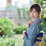 『巨乳』 居候先の清楚な美人女将は大の年下好きな中出し回数でボクのバイト代を決める魔性のオンナでした 黒川すみれ 【FANZA】