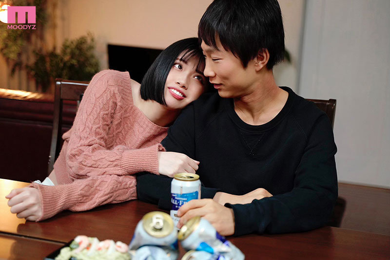 『巨乳』 終電逃して同僚の部屋にお泊り ノーブラ部屋着に我慢できずコン...