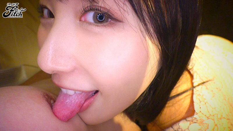 『巨乳』 主観狂い 年下痴女の艶やかな淫語調教 卑猥語でダメおやじを操...