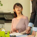 『巨乳』 会社のすみっコにいる窓際社員が実は社内露出痴女だった…。 水卜さくら 【FANZA】