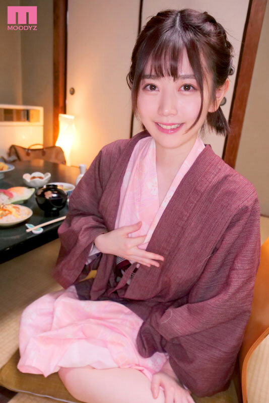 『巨乳』 地味で内気な会社の部下は従順な愛人… 初めての不倫温泉旅行で...