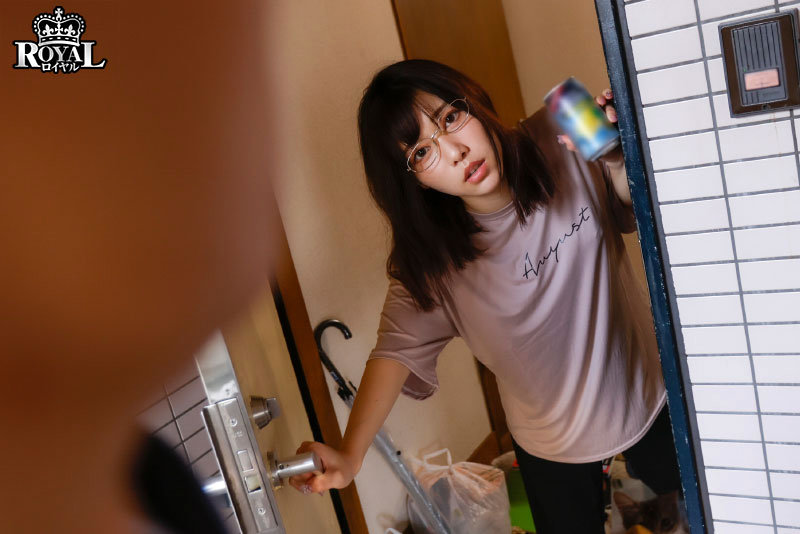 『巨乳』 フられてズボラ痴女化し僕のチ○ポを貪り尽くすメンヘラ巨乳従姉...