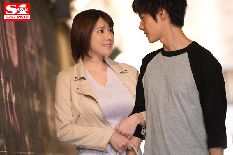 『巨乳』 彼女が不在の3日間、ボクは彼女の親友のJカップに我慢できず揉...