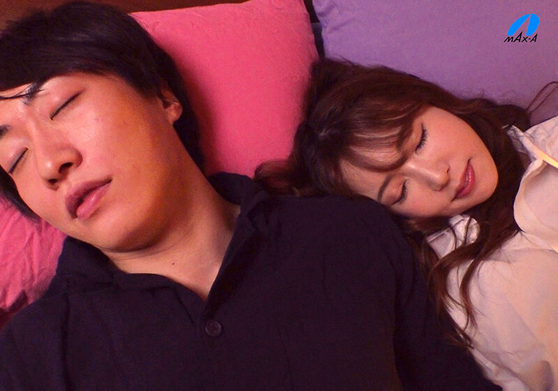 『巨乳』 1日中セックスしよッ！ 朝から晩まで、いつでもどこでも本能の...