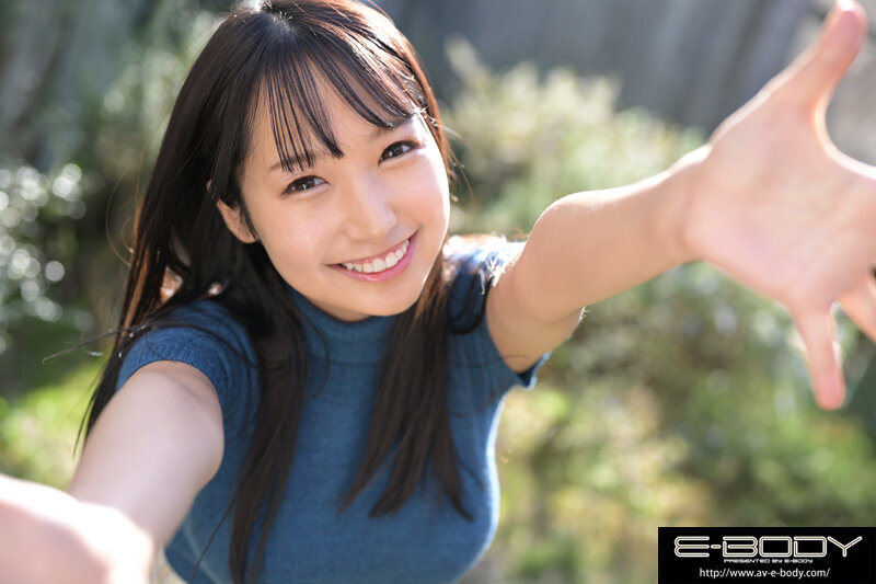 『巨乳』 身長150cmの小さな体で太陽みたいに明るく元気！ 18歳！...