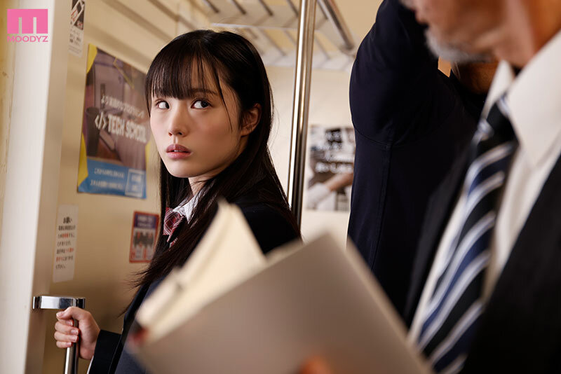 『巨乳』 痴●の指マンがストライクすぎて…声も出せず糸引くほど愛液が溢...