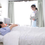 『巨乳』 めちゃ推しに弱い！？巨乳ナースに性処理させ続けたこっそり大部屋パイズリ入院性活 宇野みれい 【FANZA】