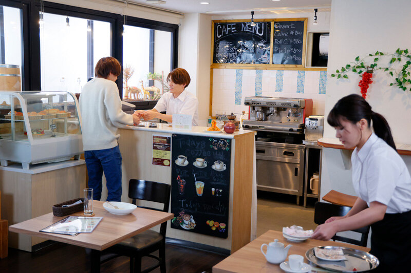 『巨乳』 クロージングの後は― 【FANZA】