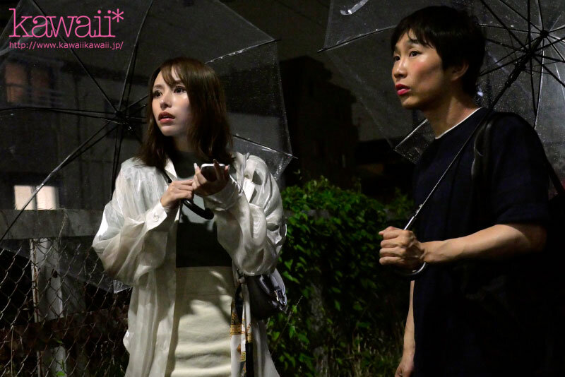 『巨乳』 ファンイベント帰り相部屋NTR 彼氏の愚痴を聞いてくれて趣味...