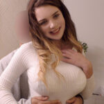 『巨乳』 ロスでナンパした彼氏一筋の爆乳学生が自慢の豊満ボディと気持ち良さげな軟乳パイズリでチ●コ咥えこんでのAV出演 ギャビー（19歳） 【FANZA】