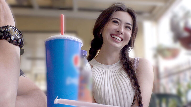 『巨乳』 ロスでナンパしたやわ巨乳のインテリ女子大生を強引に口説いて勝...