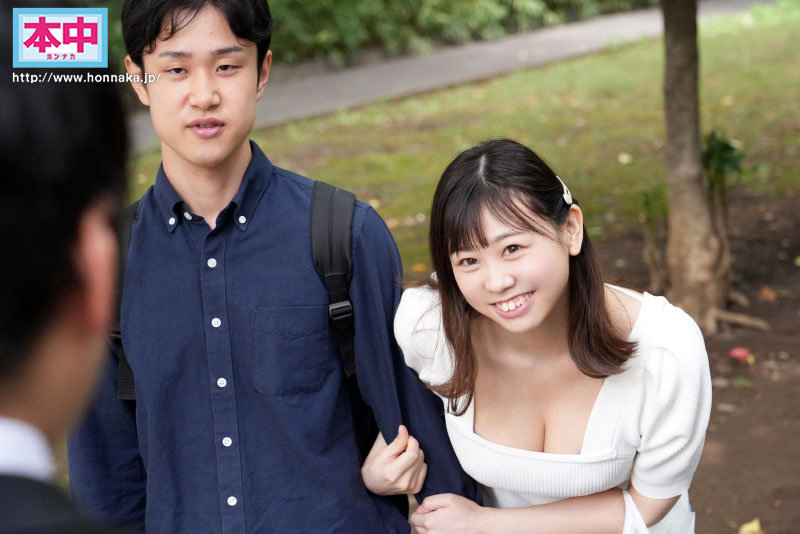 『巨乳』 初めておっパブに行ったら...あの娘、友達の彼女に似てるかも...