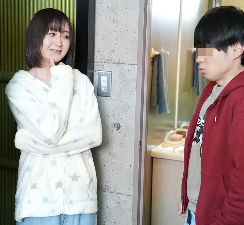 『巨乳』 温泉旅行でボインに成長した親戚のお姉ちゃんとお風呂で二人っき...