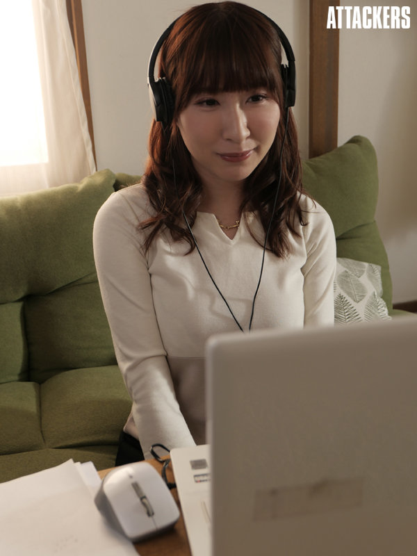 『巨乳』 欲求不満な隣のお姉さんと巣ごもりセックスに明け暮れた日々。 ...