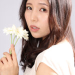 『巨乳』 上司の前で・・ 私の妻がヌードモデルになりました。11 美丘さとみ 【FANZA】