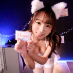 『巨乳』 【VR】天音まひな×天井特化×おっパブ マシュマロGカップ覆い被さり大ハッスル 【FANZA】