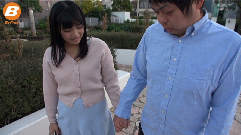 『巨乳』 地味で大人しい彼女が、僕の知らないところでオジサンに調教され...