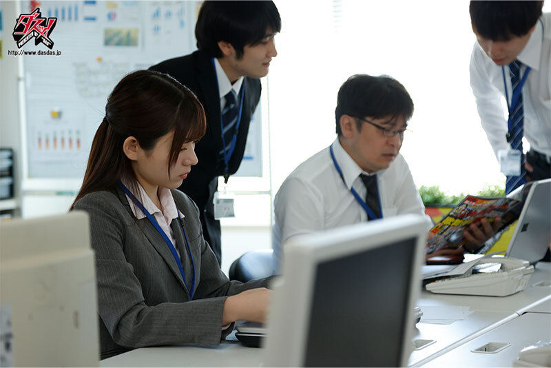 『巨乳』 美少女ペット合法化 僕を振った生意気巨乳な後輩に絶対服従中出...