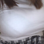 『巨乳』 張り裂ける爆乳女子大生を1日レンタル！アパレルの仕事と嘘ついて見つけたデカパイ女子を騙して「白Tで来て！」と伝えて会ったら…おっぱいがさらに膨張！ 【FANZA】