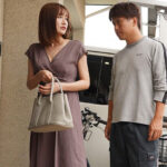 『巨乳』 子供を保育園に送迎後の9時間。送迎で汗ばんだママチャリ人妻の乳首こねくり回しビンカン即イキ早漏体質に開発して何度も何度も生ハメした 藤森里穂 【FANZA】