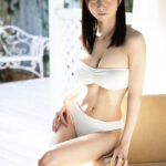 『巨乳』 新人 AV デビュー 雛乃ゆな 20歳 モジモジ恥ずかしがり屋なのに脱いだら凄いZ世代最強クビレBODYチアリーダー 【FANZA】