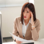 『巨乳』 女上司のセクハラ騎乗位でセルフプレジャーとして尻に敷かれる僕。 藤森里穂 【FANZA】