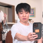 『巨乳』 抵抗する彼女の爆乳母に中出しし続けて3日目…若い僕のチ○ポに跨り狂ったように自ら腰を振りだした 安斉愛結 【FANZA】