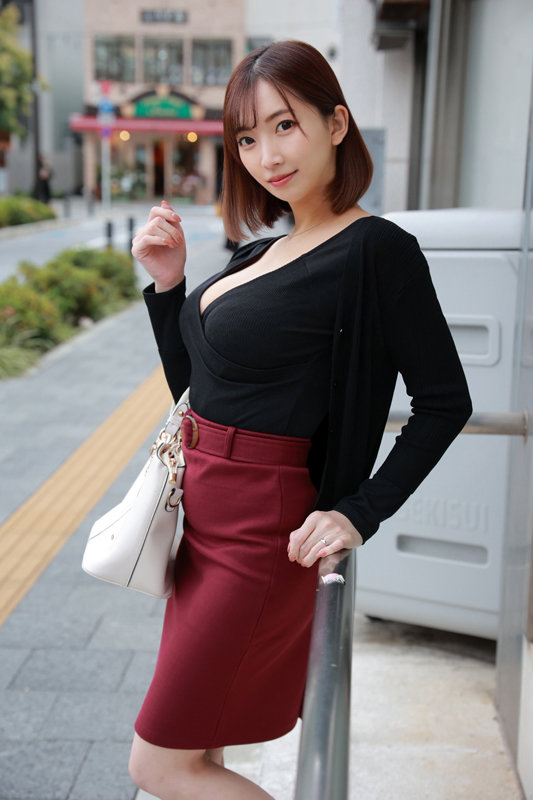 『巨乳』 【神乳Hcup＆剛毛ちゃん】元RQダイナマイトボディ人妻 媚...