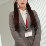 『巨乳』 黒髪おさげで眼鏡部下のカラダが予想以上にスケベ過ぎて…二人で会社をバックレて朝から晩まで性欲尽きるまでとにかくハメまくった24時間 桜空もも 【FANZA】