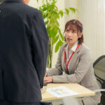 『巨乳』 「誰か来たら私の人生終わっちゃうけど、気持ち良すぎてもう…」という心の声が聞こえる僕は、高圧的な女上司だけど、中身は破滅願望しかない巨乳美女をいつバレてもおかしくない場所でハメまくってやった。 美園和花 【FANZA】