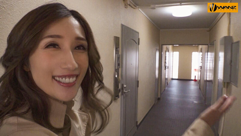 『巨乳』 ドM男クン宅にロケットおっぱい突撃！ 追撃パイズリ骨抜きSE...