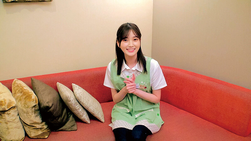 『巨乳』 とってもかわいい保育士の皆さん！童貞くんにピンクの乳首をチュ...