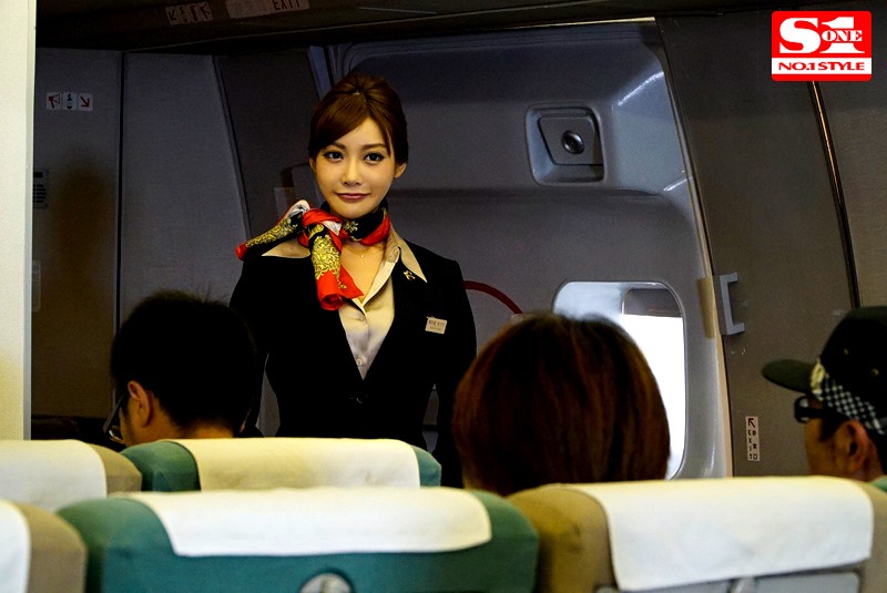 『巨乳』 狙われた巨乳キャビンアテンダント 性欲解消肉便器に転落したキ...