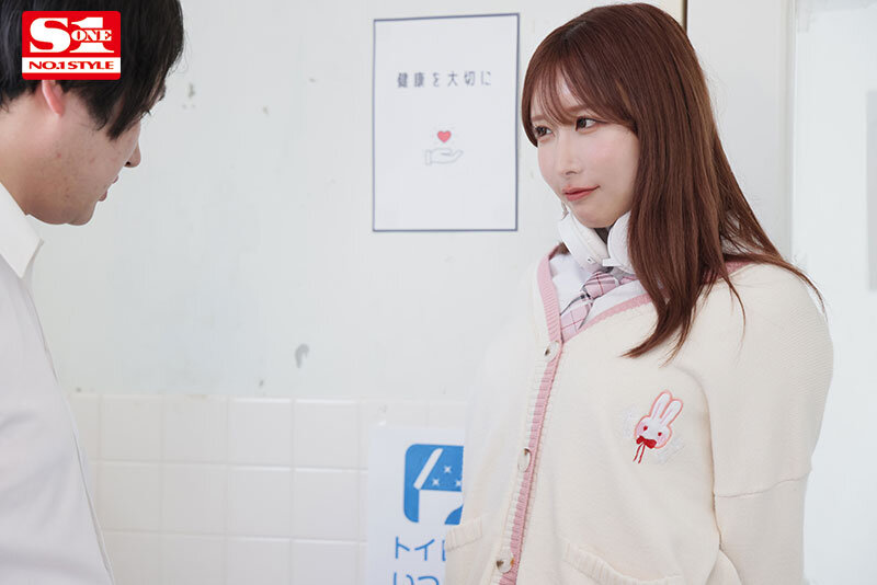 『巨乳』 「新入生のみんな筆おろししてあげる」入学したら無条件に童貞を...