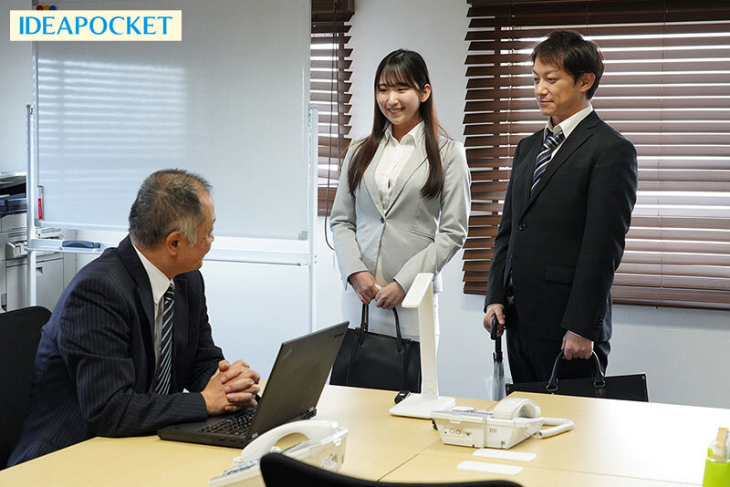 『巨乳』 出張先が記録的豪雨で童貞部下と突然相部屋に…雨で濡れた身体に...