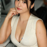 『巨乳』 こんな巨乳に埋もれたい 日常の妄想を叶えるHcup堪能パイズリSEX 似鳥日菜 【FANZA】