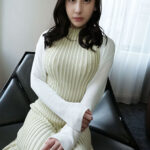 『巨乳』 息子の隣で借金妻が… 【FANZA】