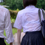 『巨乳』 突然の大雨…濡れ透けNTR いつもJ●彼女を送ってさよならする田舎の終着駅で知らない中年オヤジのチ●ポの虜になっているなんて… 水卜さくら 【FANZA】