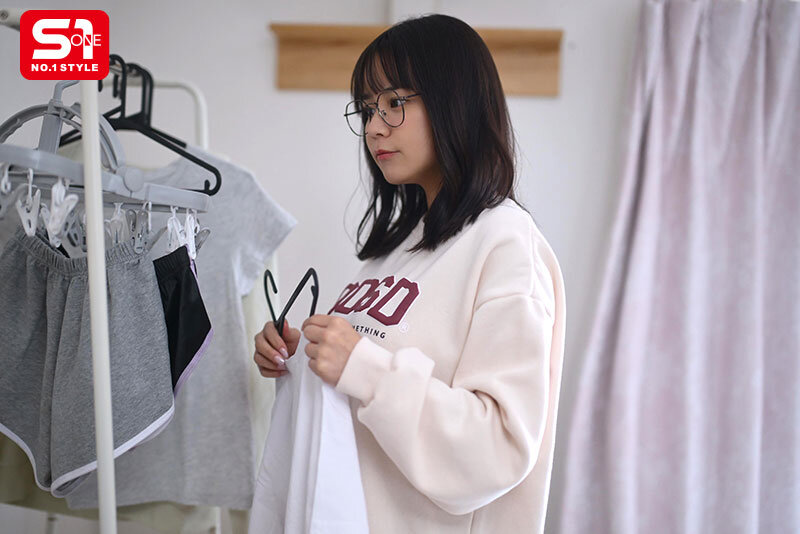 『巨乳』 見た目は地味だが脱いでコレだったらどうする…？部活しかしてこ...