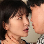 『巨乳』 夫の不在中、欲求不満の人妻が唾液を絡ませ自ら腰を振る。接吻中出し不倫 角奈保 【FANZA】