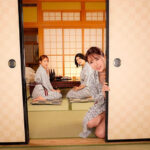 『巨乳』 【VR】【Fitch高画質8K肉感VR】 めちゃ欲求不満のほろ酔い巨乳妻3人と民宿で相部屋！ 波多野結衣 菊乃らん 推川ゆうり 【FANZA】