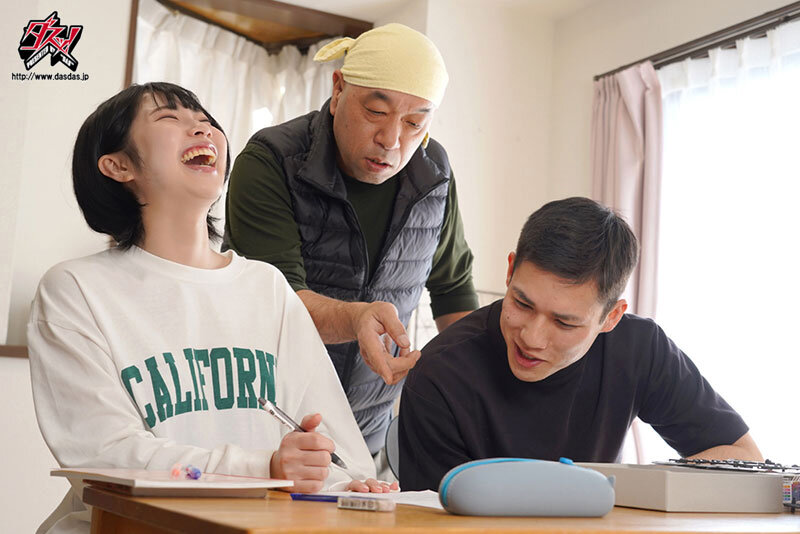 『巨乳』 ボーイッシュなくせに身体発達しすぎだろ。無防備に乳肉を見せつ...