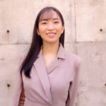 『巨乳』 完全プライベート映像 10周年を迎える剛毛劇的スタイル美女 鈴木真夕ちゃんと初めての二人きりお泊まり 【FANZA】