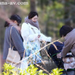 『巨乳』 巨乳ママ借金取り立て自宅訪問レ×プ ～夫、息子、ママ友のすぐ傍で…～ 木村玲衣 【FANZA】