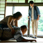 『巨乳』 帰省したら、祖父と母がデキていた。あの日、見てしまった出来事が僕を生涯≪熟女好き≫に変えた―。 豊田怜花 【FANZA】