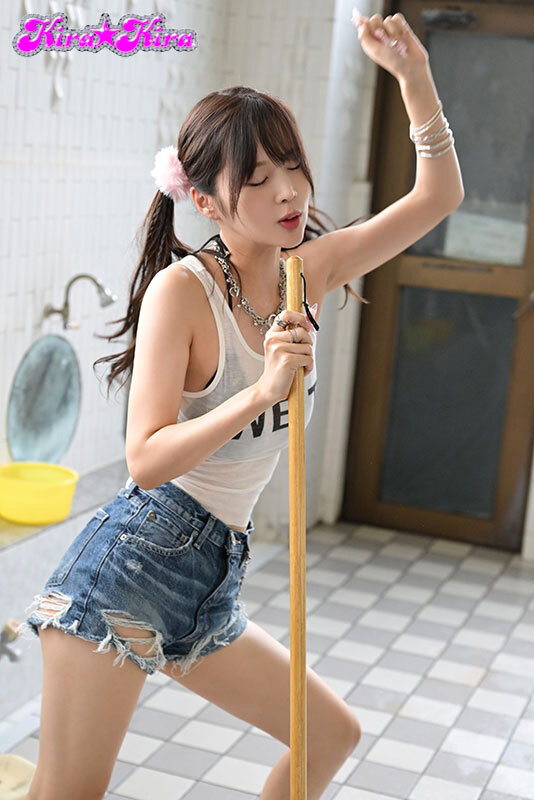 『巨乳』 密着洗体手コキで10秒抜きしてくれると噂の銭湯看板娘～おやじ...