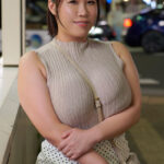 『巨乳』 これぞ爆乳、これぞ名器―。 どんな男も3分でイキ果ててしまうLカップ人妻 豊田怜花 43歳 AV DEBUT 【FANZA】