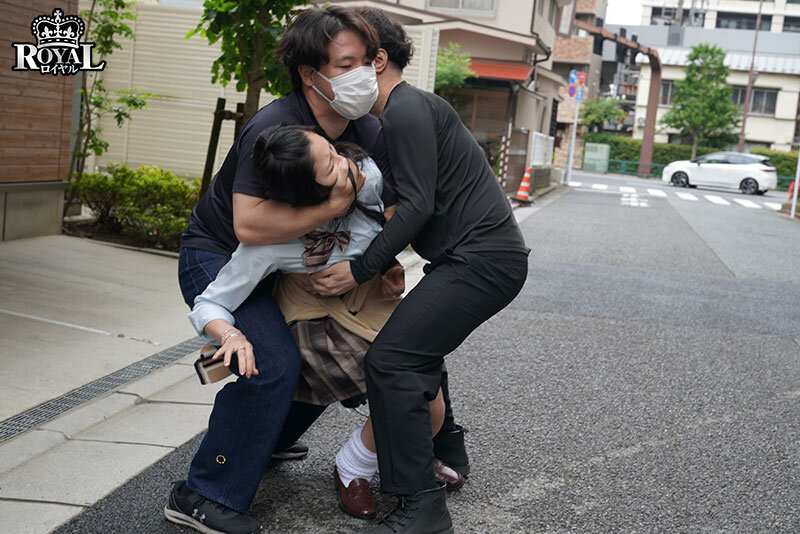 『巨乳』 数年前に私を犯した男達が目の前に再び…ムショ帰り拷姦魔の串刺...